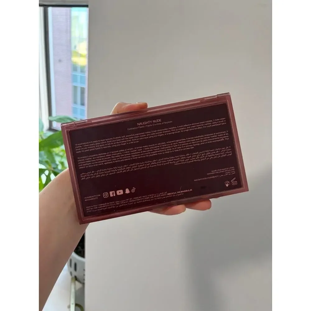 NEW Huda Beauty Naughty Nudes Eyeshadow Palette